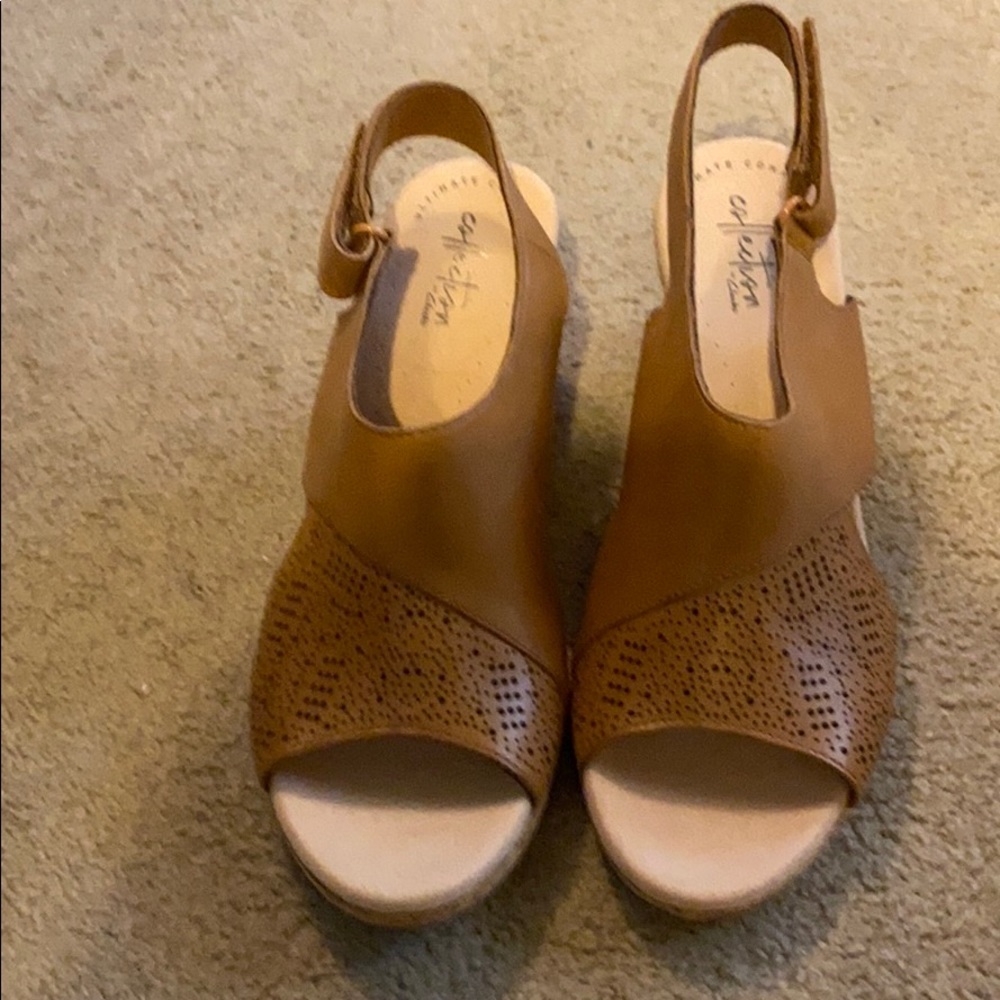 Clark’s cloudstepper shoes